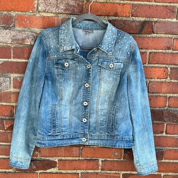 Roz & Ali Jackets & Blazers - Roz & Ali Bedazzled Denim Jacket